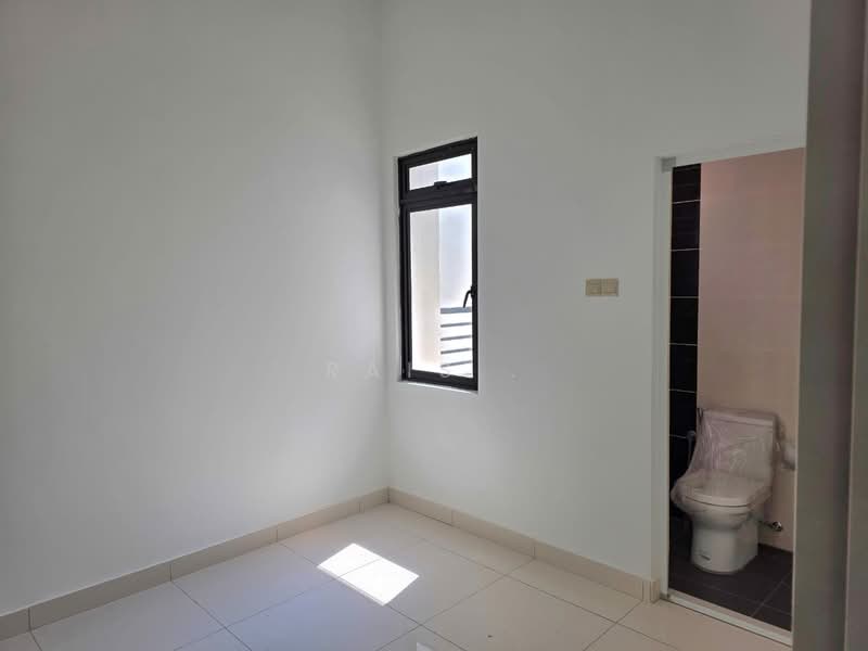 Semi-Detached House for Sale in Shah Alam (Selangor) - RAIS . - - PropertyGuru.com.my