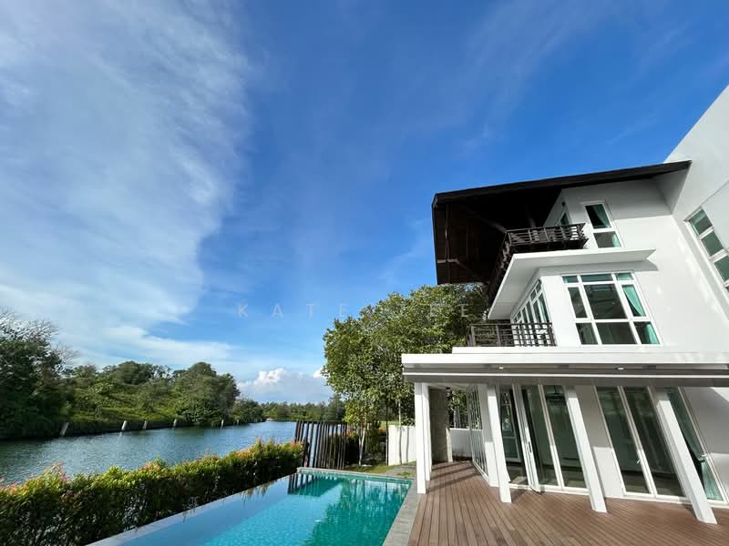 Bungalow for Sale in Johor Bahru (Johor) - Kate Tee - Exterior - PropertyGuru.com.my