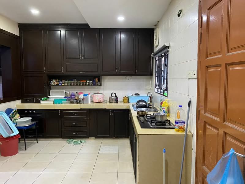 2-storey Terraced House for Sale in Kota Kemuning (Shah Alam) - Michelle Boh - Kitchen - PropertyGuru.com.my