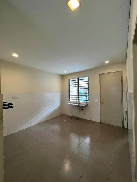 Rumah Teres 2 Tingkat untuk Dijual di Bandar Seri Coalfields (Ijok) - CCS Shan - Kitchen - PropertyGuru.com.my