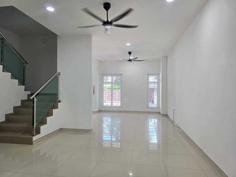 2-storey Terraced House for Sale in Taman Sinar Berlian (Batu Pahat) - NGO - Living Room - PropertyGuru.com.my
