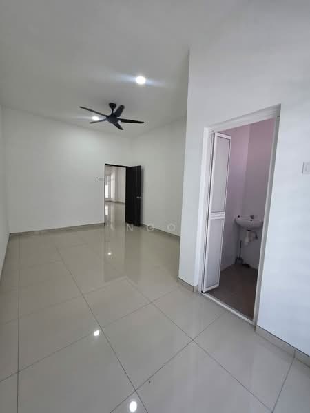 2-storey Terraced House for Sale in Taman Sinar Berlian (Batu Pahat) - NGO - Bedroom - PropertyGuru.com.my