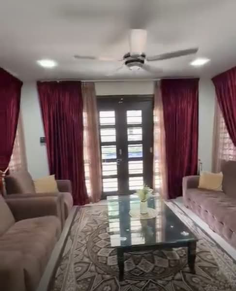 Bungalow for Sale in Taman Taynton View (Cheras) - Sue . - Living Room - PropertyGuru.com.my