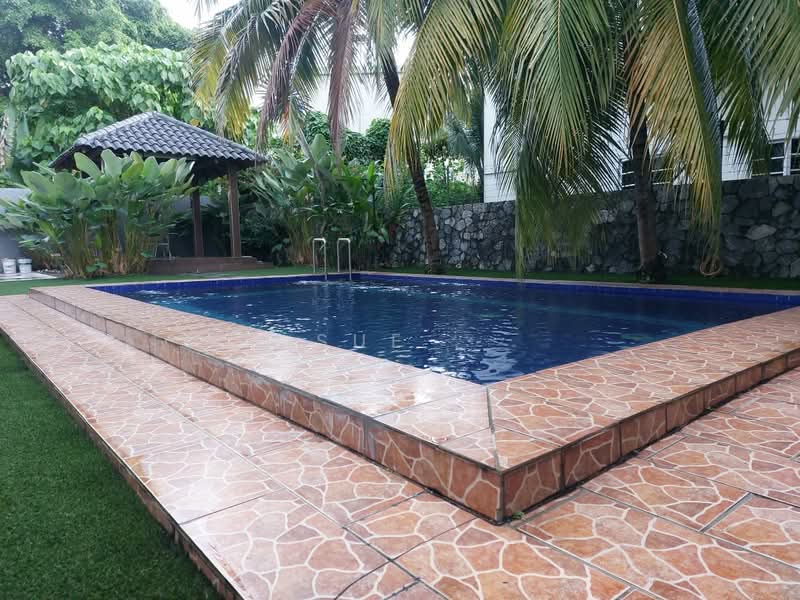 Rumah Banglo untuk Dijual di Taman Taynton View (Cheras) - Sue . - Pool - PropertyGuru.com.my