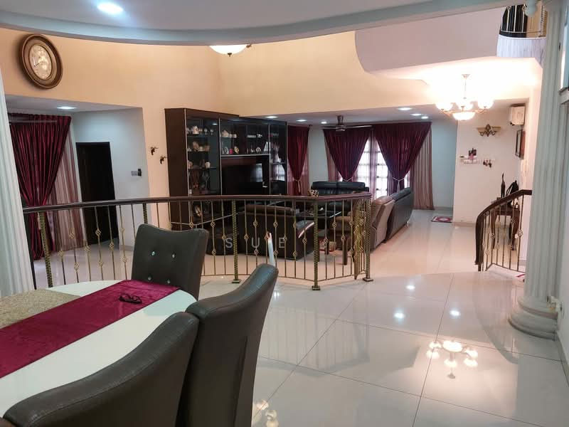 Rumah Banglo untuk Dijual di Taman Taynton View (Cheras) - Sue . - Living Room - PropertyGuru.com.my