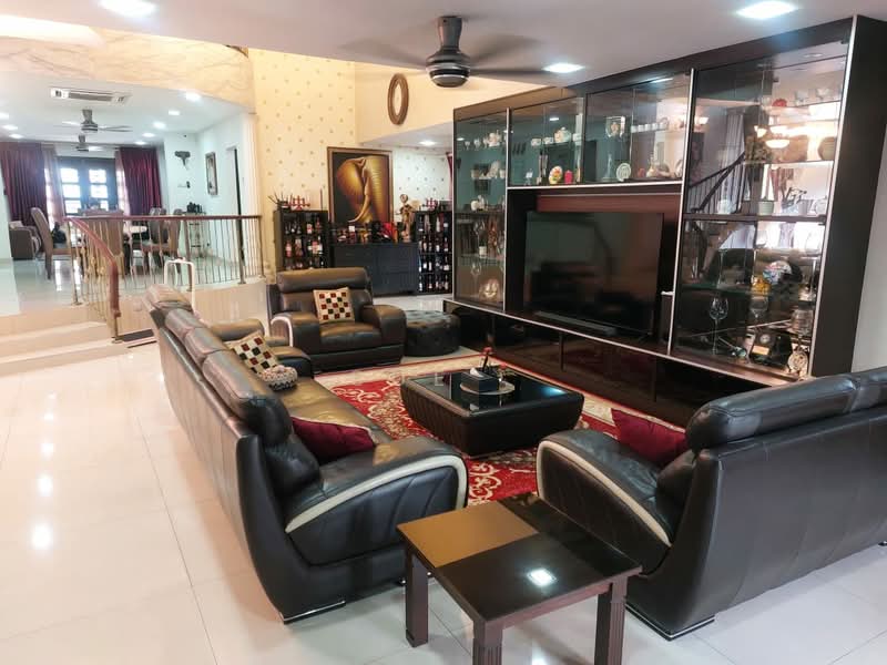 Rumah Banglo untuk Dijual di Taman Taynton View (Cheras) - Sue . - Living Room - PropertyGuru.com.my