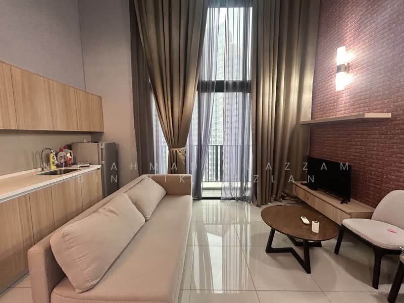 Servis Apartment untuk Disewa di Liberty Tower @ i-City - Nik Ahmad Muazzam Bin Nik Mazlan - Living Room - PropertyGuru.com.my