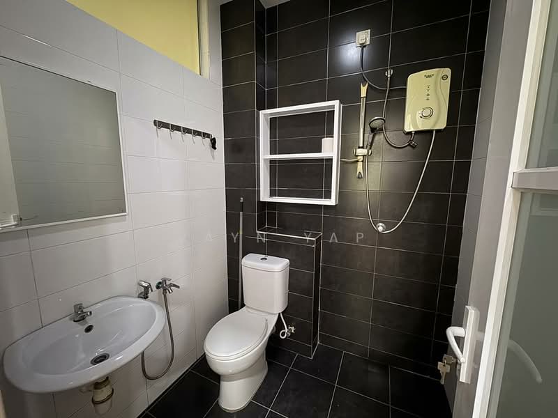 Semi-Detached House for Sale in Kajang (Selangor) - Vayn Yap - Bathroom - PropertyGuru.com.my