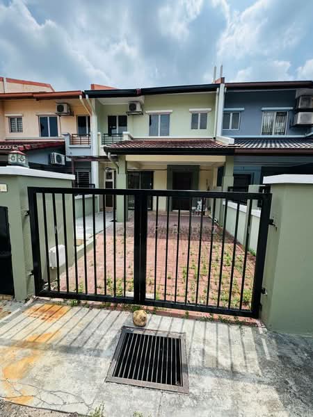 Rumah Teres 2 Tingkat untuk Dijual di Subang Jaya (Selangor) - Mohd Fadzli - Exterior - PropertyGuru.com.my