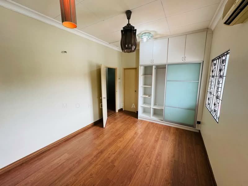 Rumah Teres 2 Tingkat untuk Dijual di Subang Jaya (Selangor) - Mohd Fadzli - Bedroom - PropertyGuru.com.my
