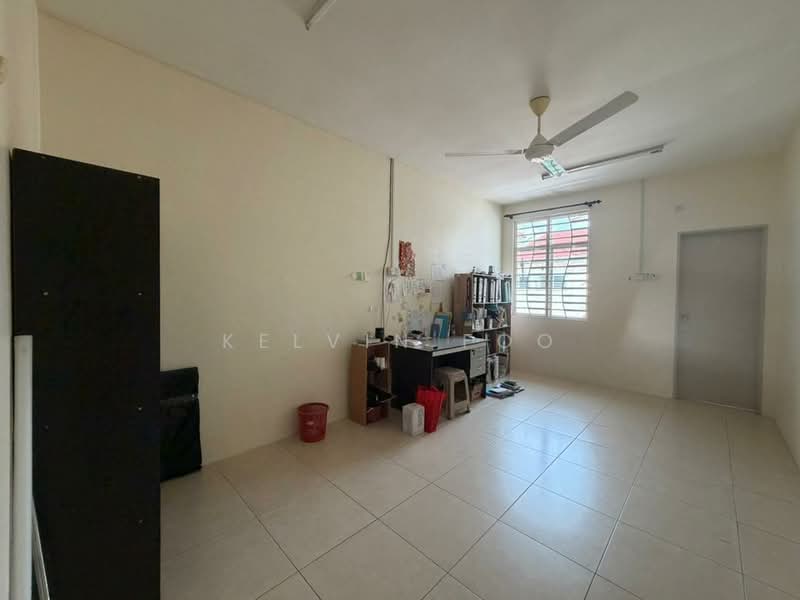 Rumah Teres 2 Tingkat untuk Dijual di Taman Banjar Jaya (Teluk Intan) - Kelvin Foo - Study - PropertyGuru.com.my