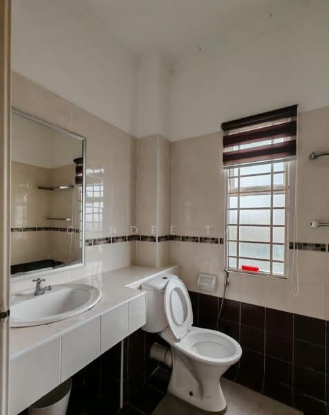 2-storey Terraced House for Rent in Bandar Bukit Raja (Klang) - Candee Tan - Bathroom - PropertyGuru.com.my