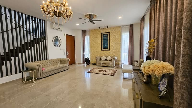 Zero-Lot Bungalow for Rent in Lakefront Villa (Cyberjaya) - Najah Kadir - Living Room - PropertyGuru.com.my