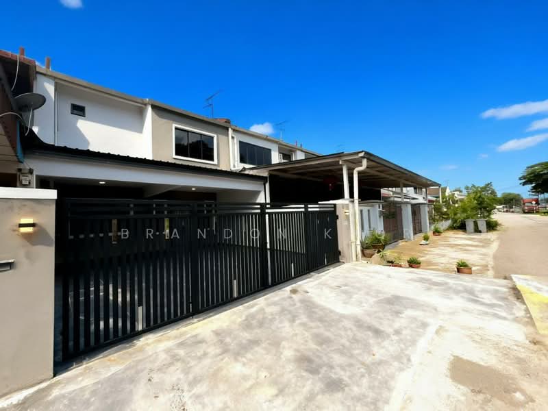 2-storey Terraced House for Sale in Taman Skudai Baru (Skudai) - Brandon Khor - PropertyGuru.com.my