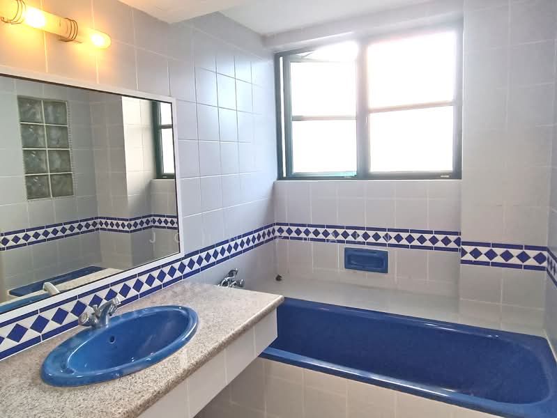 Kondominium untuk Dijual di The Straits View Condominium - John Pharn - PropertyGuru.com.my