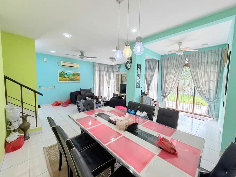 Rumah Kluster untuk Dijual di Setia Tropika (Johor Bahru) - Ace Tan - Living Room - PropertyGuru.com.my