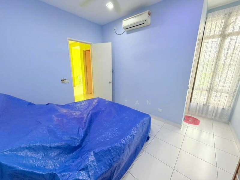 Rumah Kluster untuk Dijual di Setia Tropika (Johor Bahru) - Ace Tan - Bedroom - PropertyGuru.com.my