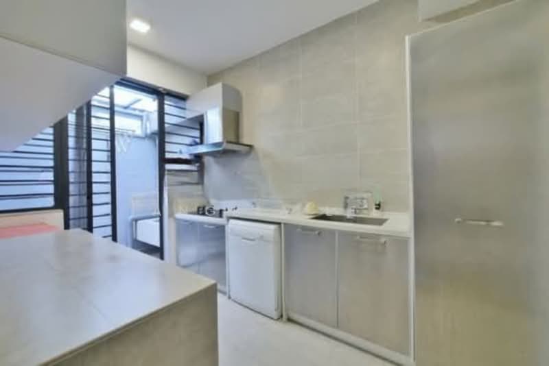 2-storey Terraced House for Sale in Damansara Heights (Kuala Lumpur) - Angela Lee - Kitchen - PropertyGuru.com.my