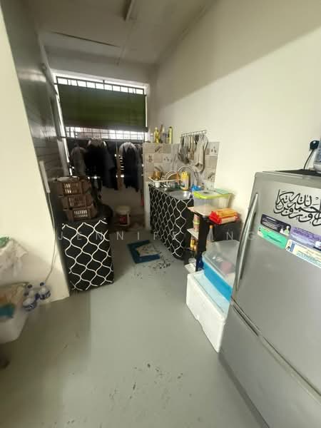 Rumah Flat untuk Dijual di Rumah Pangsa Permas Jaya - Jennifer Ng - Kitchen - PropertyGuru.com.my