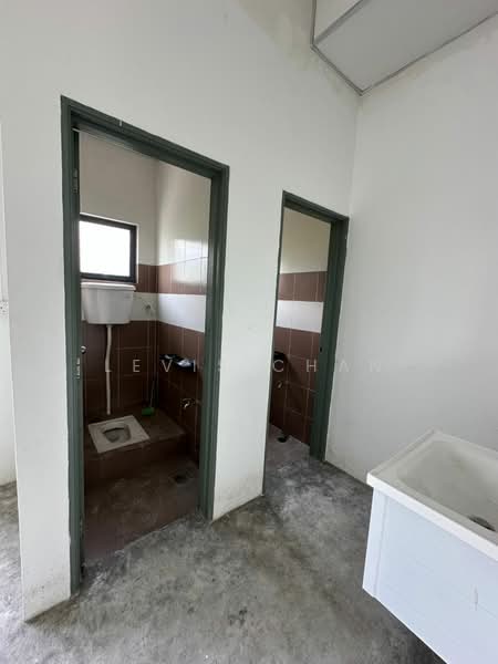Kedai / Pejabat untuk Disewa di Bukit Jalil (Kuala Lumpur) - Levis Chan - Bathroom - PropertyGuru.com.my
