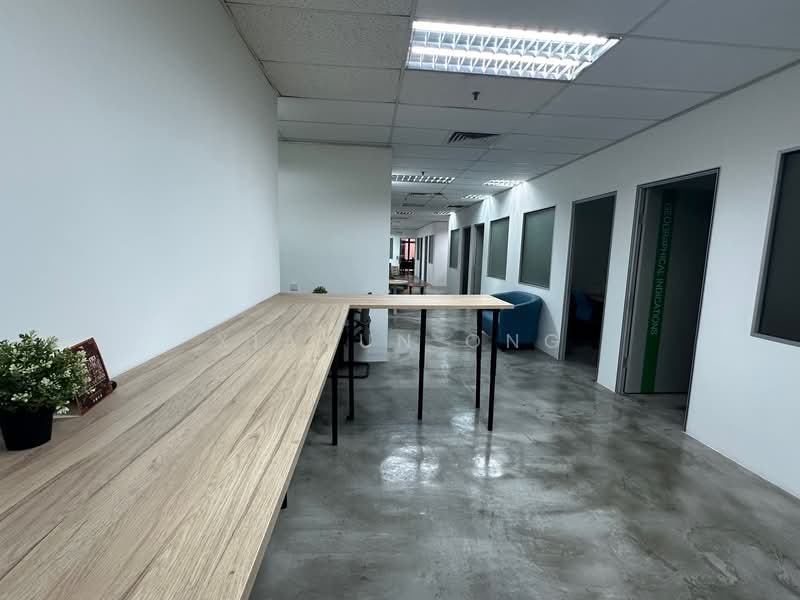 Office for Rent in Petaling Jaya (Selangor) - XiaXun Ong - Corridor - PropertyGuru.com.my