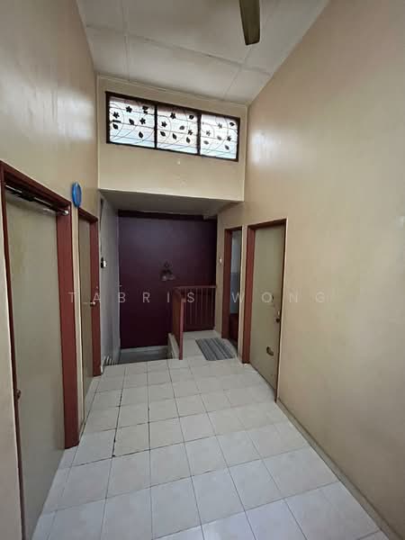 Rumah Teres 2 Tingkat untuk Dijual di Taman Sri Andalas (Klang) - Tabris Wong - Entrance - PropertyGuru.com.my