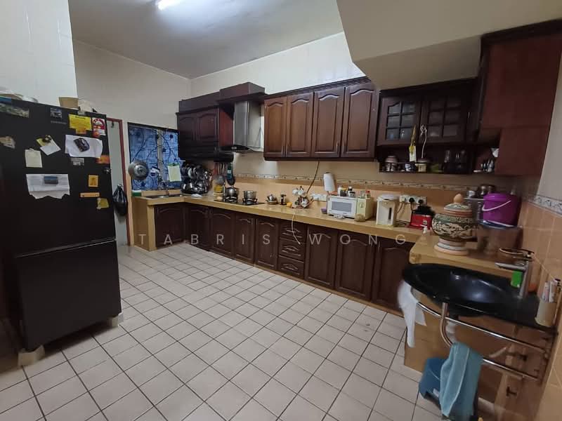 Rumah Teres 2 Tingkat untuk Dijual di Taman Sri Andalas (Klang) - Tabris Wong - Kitchen - PropertyGuru.com.my