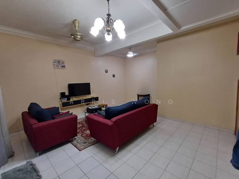 Rumah Teres 2 Tingkat untuk Dijual di Taman Sri Andalas (Klang) - Tabris Wong - Living Room - PropertyGuru.com.my