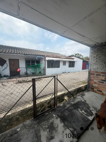 1-storey Terraced House for Sale in Klang (Selangor) - Candee Tan - Exterior - PropertyGuru.com.my