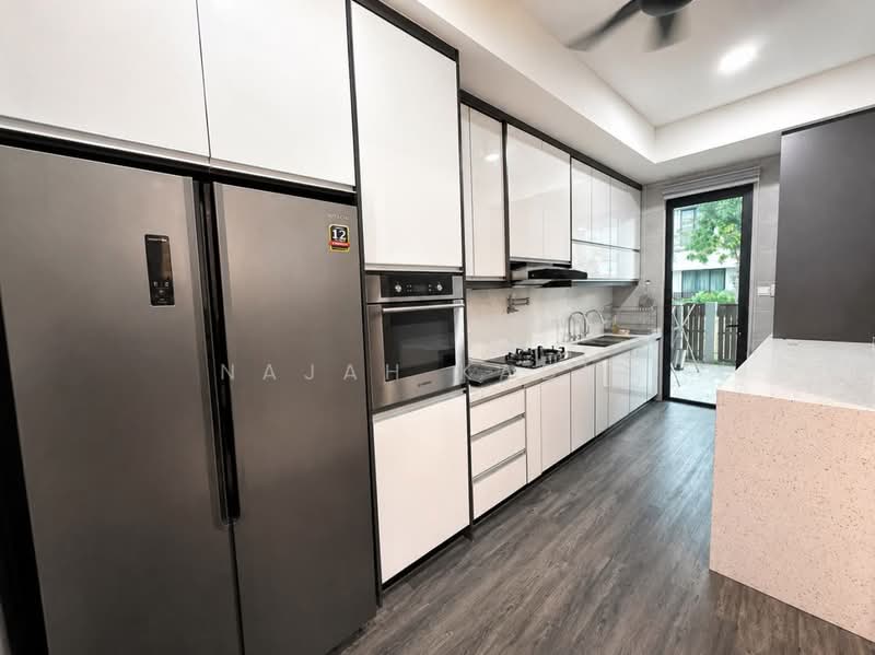 2-storey Terraced House for Rent in Setia Eco Glades (Cyberjaya) - Najah Kadir - Kitchen - PropertyGuru.com.my