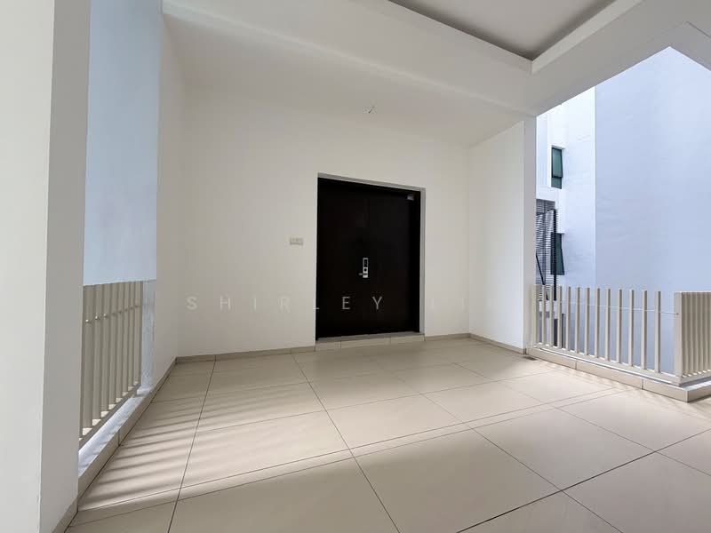 Apartment for Sale at Molek Pine 4 - Shirley Lim - Foyer - PropertyGuru.com.my