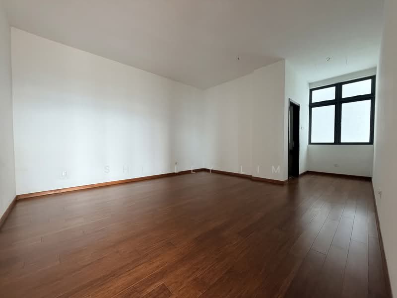 Apartment for Sale at Molek Pine 4 - Shirley Lim - Bedroom 2 - PropertyGuru.com.my
