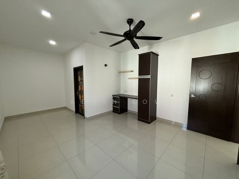 Bungalow for Sale in Taman Aman Perdana (Kapar) - KEVIN LOW - Study - PropertyGuru.com.my