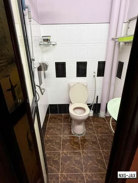 Rumah Teres 2 Tingkat untuk Dijual di Kapar (Selangor) - Hui Juin Xian - Bathroom - PropertyGuru.com.my