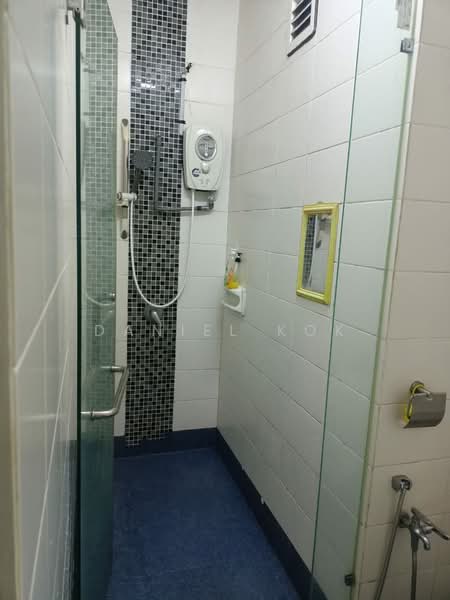 Service Residence for Rent at Vue Residences - Daniel Kok - Bathroom - PropertyGuru.com.my