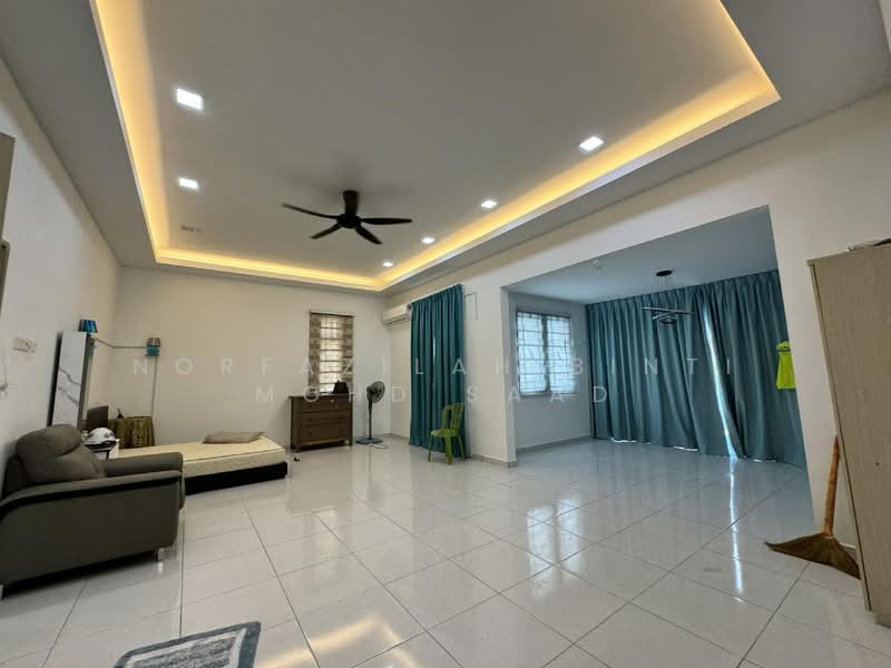 Rumah Banglo untuk Dijual di Taman Senawang Perdana (Senawang) - Norfazilah Binti Mohd Saad - Living Room - PropertyGuru.com.my