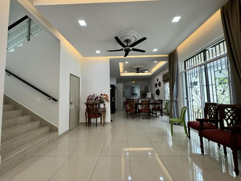 Rumah Banglo untuk Dijual di Taman Senawang Perdana (Senawang) - Norfazilah Binti Mohd Saad - Living Room - PropertyGuru.com.my