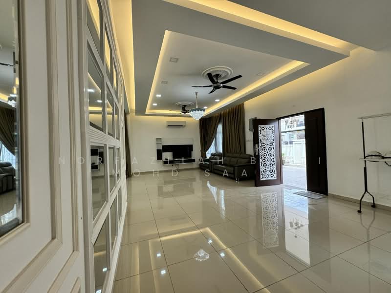 Rumah Banglo untuk Dijual di Taman Senawang Perdana (Senawang) - Norfazilah Binti Mohd Saad - Living Room - PropertyGuru.com.my