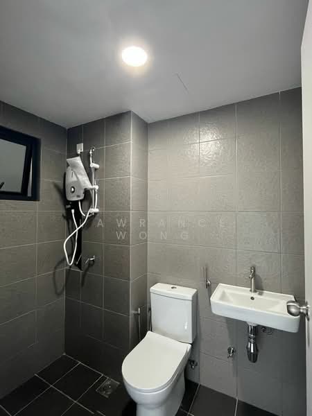 Kondominium untuk Disewa di Sky Awani Residensi 5 - Lawrance Wong - Bathroom - PropertyGuru.com.my
