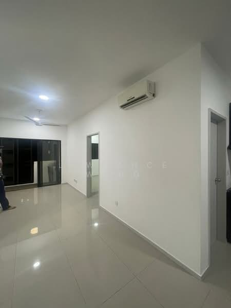 Kondominium untuk Disewa di Sky Awani Residensi 5 - Lawrance Wong - Living Room - PropertyGuru.com.my