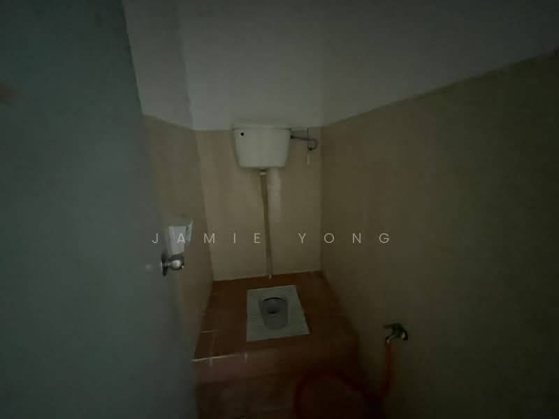 Shop / Office for Rent in Cheras (Kuala Lumpur) - Jamie Yong - Bathroom - PropertyGuru.com.my
