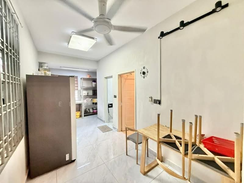 1-storey Terraced House for Sale in Bukit Indah (Iskandar Puteri (Nusajaya)) - Edmond Tang - Kitchen - PropertyGuru.com.my