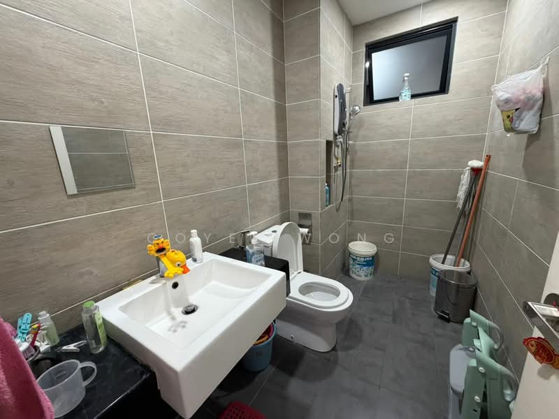 Kondominium untuk Dijual di Legend Heights - Coyee Wong - Bathroom - PropertyGuru.com.my