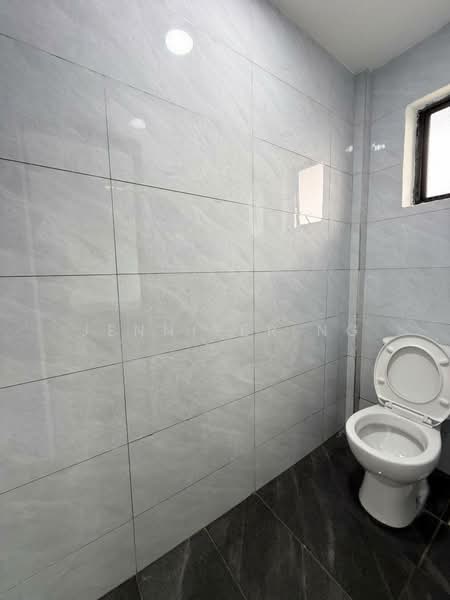 Rumah Flat untuk Dijual di Pangsapuri Nuri - Jennifer Ng - Bathroom - PropertyGuru.com.my