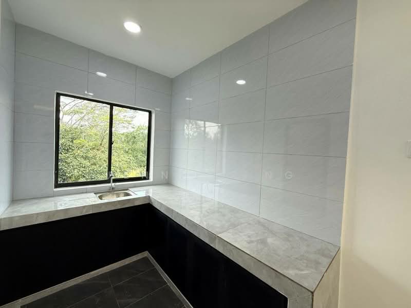 Rumah Flat untuk Dijual di Pangsapuri Nuri - Jennifer Ng - Kitchen - PropertyGuru.com.my