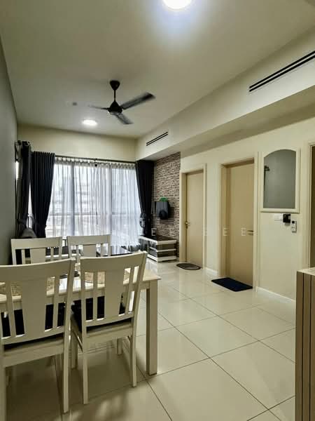 Servis Apartment untuk Disewa di Icon Residenz @ Icon City - Lim Bee Bee - Living Room - PropertyGuru.com.my