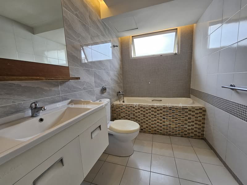 Servis Apartment untuk Dijual di i-Zen @ Kiara 1 - Goh Kien Hua - Bathroom - PropertyGuru.com.my