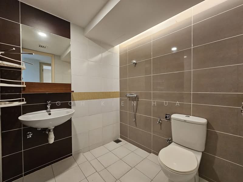 Servis Apartment untuk Dijual di i-Zen @ Kiara 1 - Goh Kien Hua - Bathroom - PropertyGuru.com.my