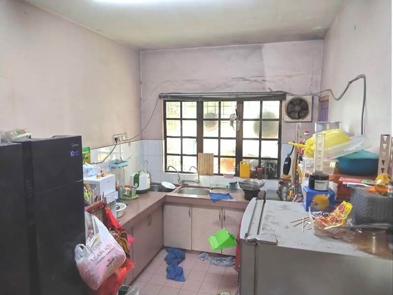 Rumah Teres 2 Tingkat untuk Dijual di Taman Sungai Besi Indah (Seri Kembangan) - Remus Chen - Kitchen - PropertyGuru.com.my