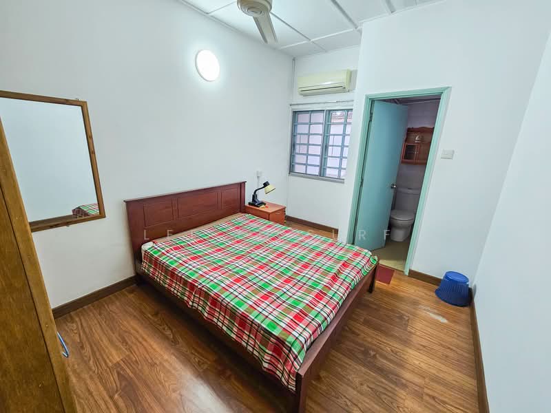 2-storey Terraced House for Sale in Wangsa Baiduri (Subang Jaya) - Lee Jo Surf - Bedroom - PropertyGuru.com.my